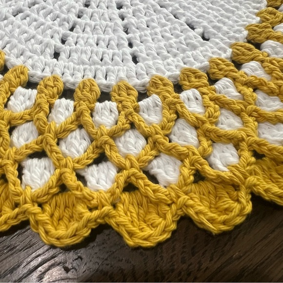 Set of 6 White/Bamboo Crochet Placemats - Picture 2 of 13